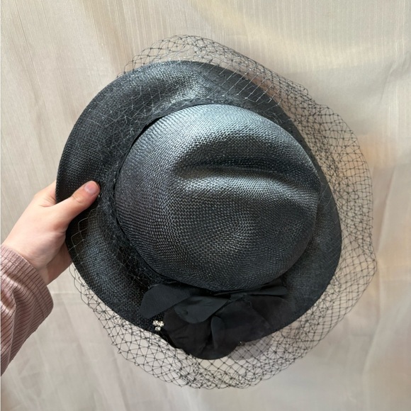 Andree Canadian Black Boater‎ Hat with Veil - Picture 7 of 8